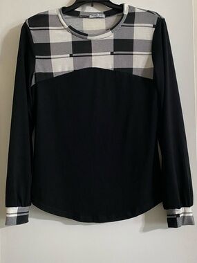 Plaid Yoke Black Long-Sleeve Women’s Top